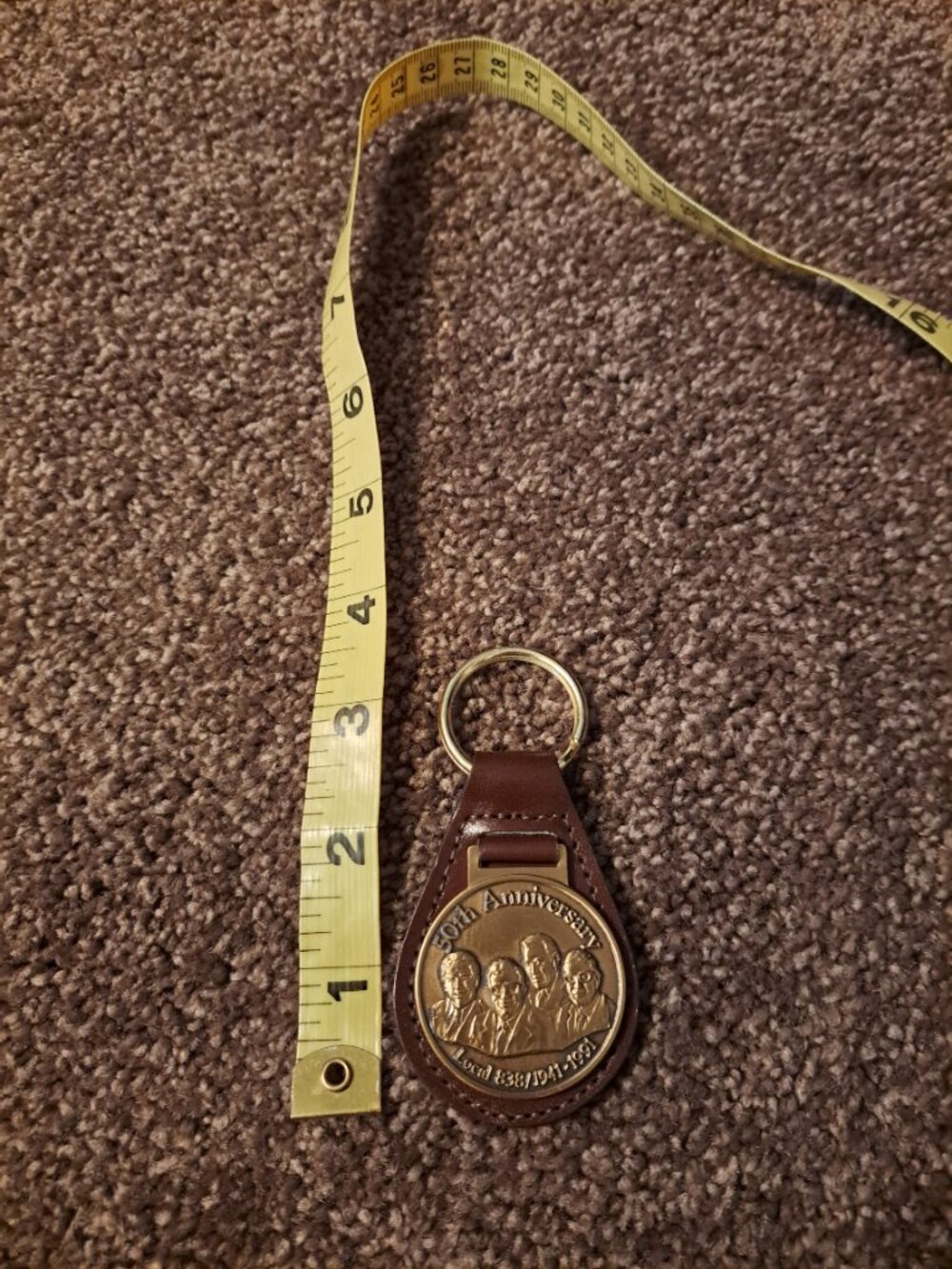 Vintage John Deere Waterloo #3425 1991 UAW Local 838 50th Anniversary Keychain - Picture 5 of 5